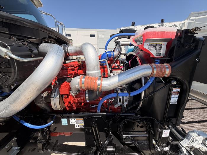 2027 Peterbilt 589-16