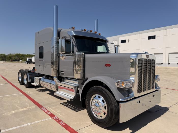 2027 Peterbilt 589-4
