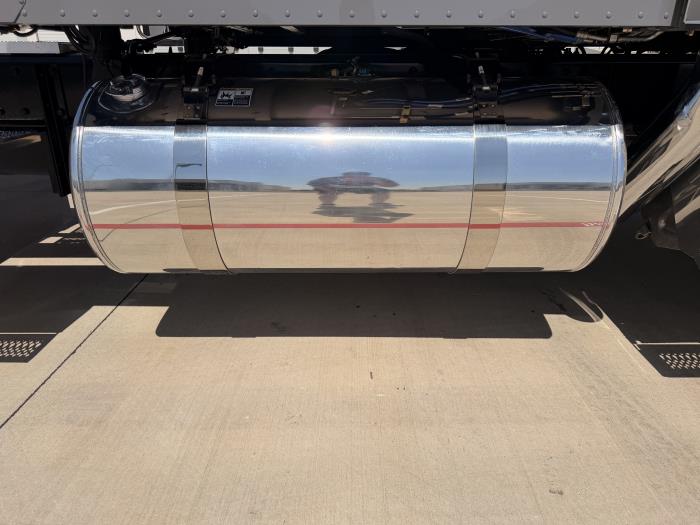 2027 Peterbilt 589-19