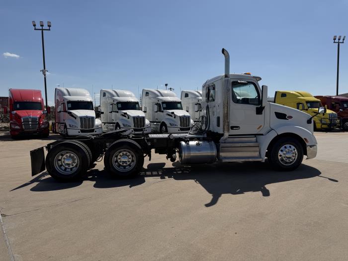 2020 Peterbilt 579-5