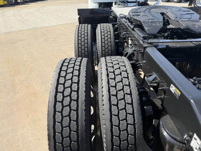 2020 Peterbilt 579-11