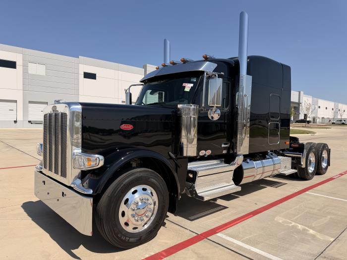 2027 Peterbilt 589-2