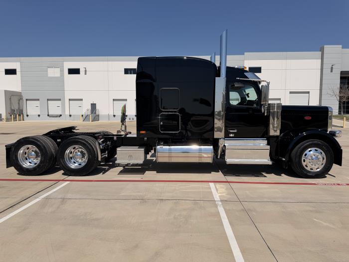 2027 Peterbilt 589-5
