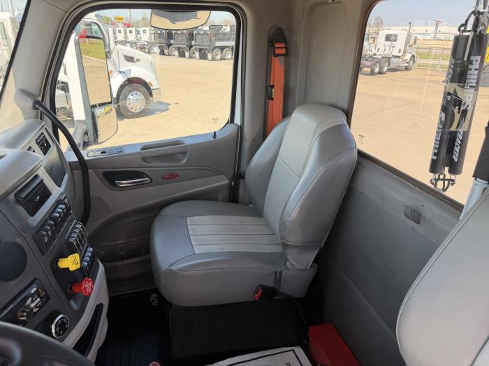 2020 Peterbilt 579-23