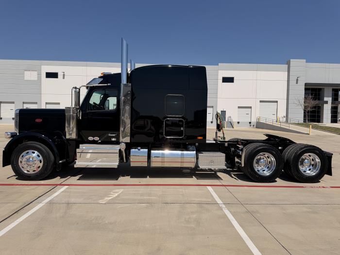 2027 Peterbilt 589-9