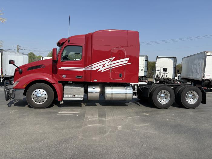 2022 Peterbilt 579-1