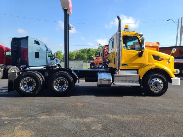 2020 Peterbilt 567-8