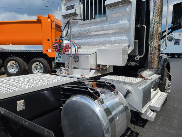 2020 Peterbilt 579-8