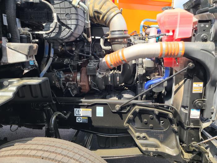 2020 Peterbilt 579-12