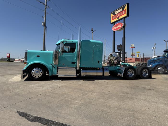 2027 Peterbilt 589-3