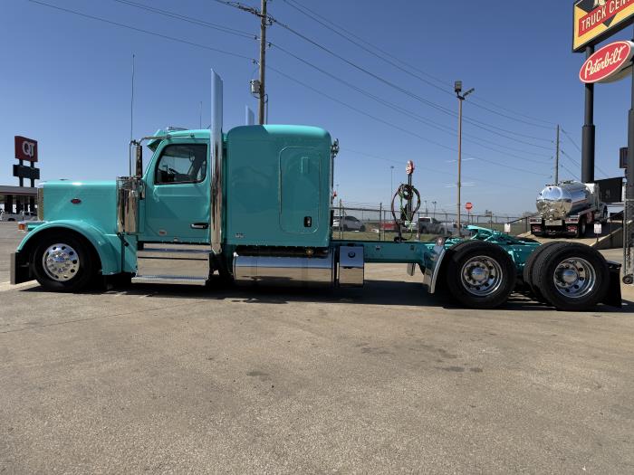 2027 Peterbilt 589-5