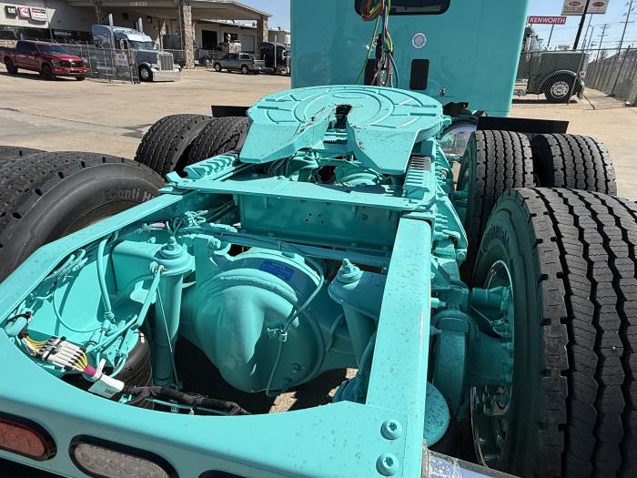 2027 Peterbilt 589-22