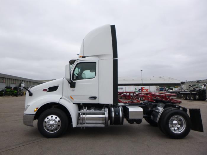 2020 Peterbilt 579-1
