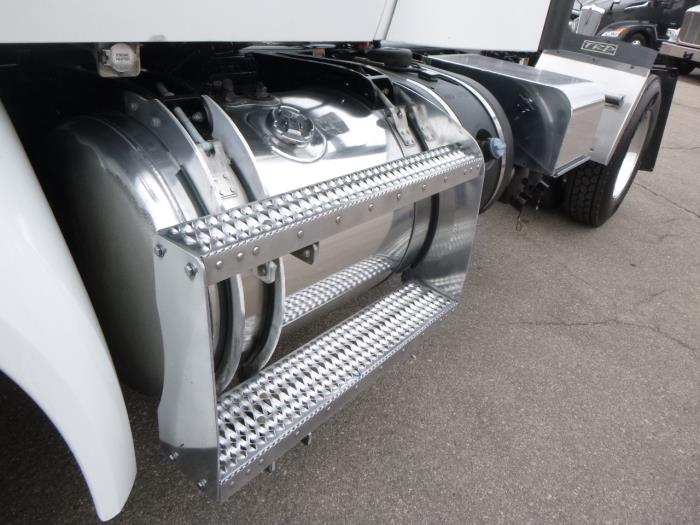 2020 Peterbilt 579-10