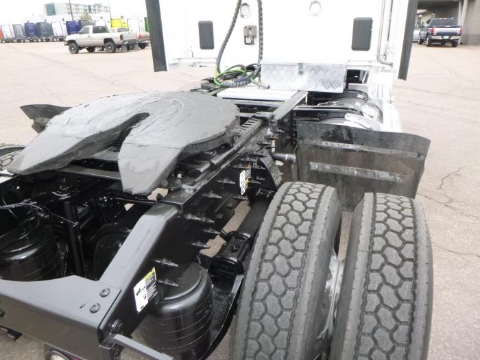 2020 Peterbilt 579-17