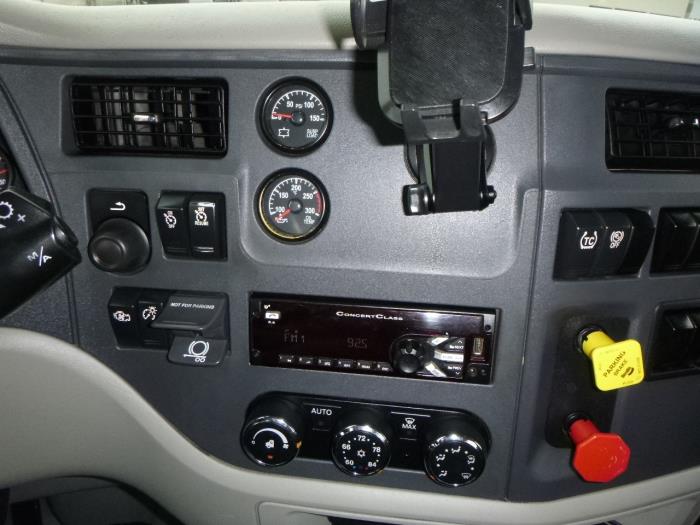 2020 Peterbilt 579-23