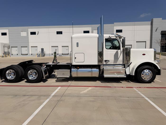 2027 Peterbilt 589-5