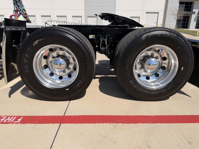 2027 Peterbilt 589-11