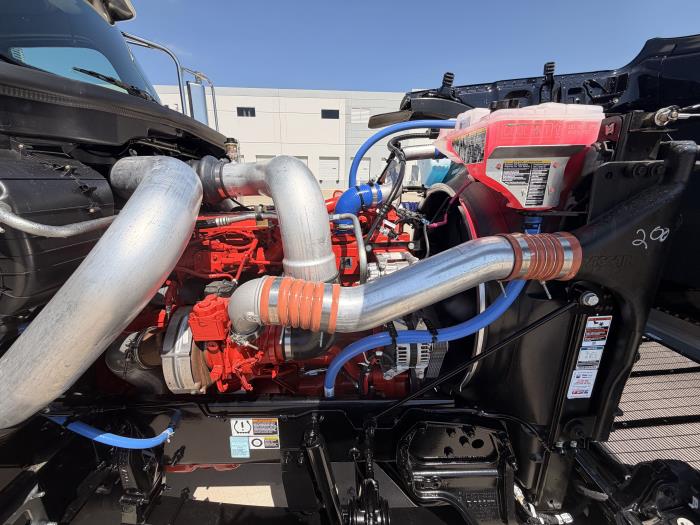 2027 Peterbilt 589-15