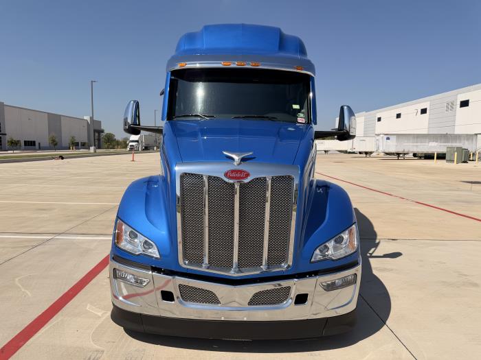 2026 Peterbilt 579-3