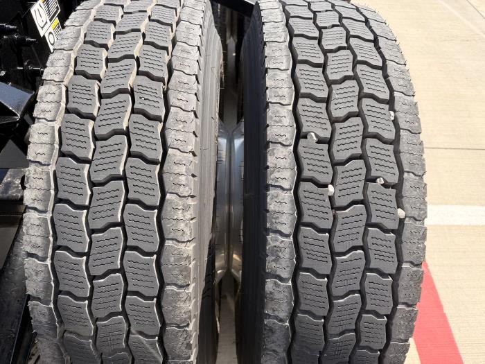 2026 Peterbilt 579-12