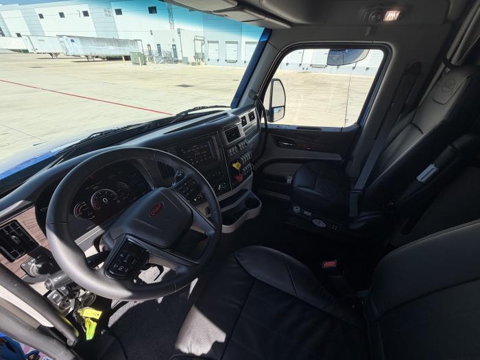2026 Peterbilt 579-16