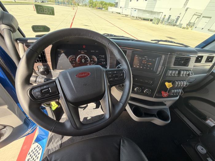 2026 Peterbilt 579-17