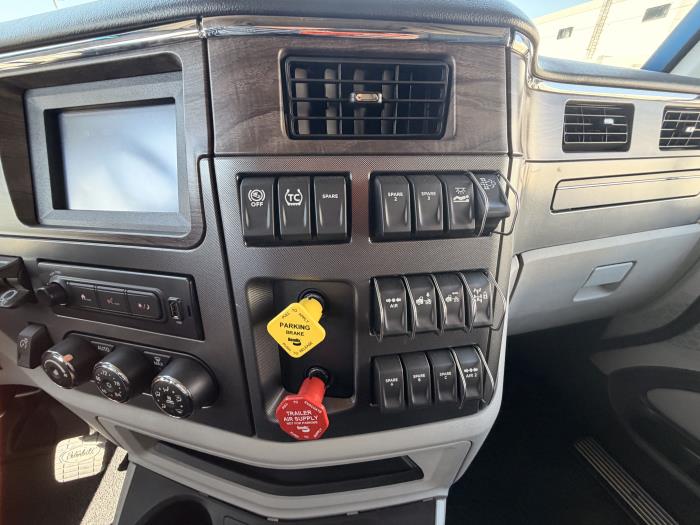 2026 Peterbilt 579-19