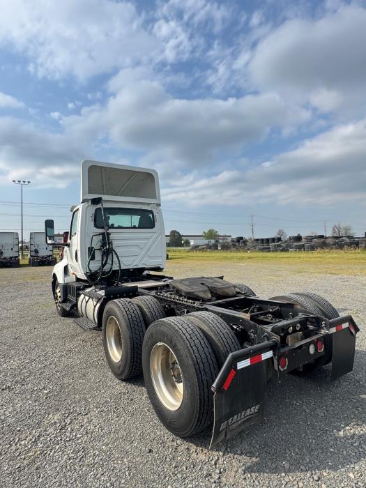 2021 International LT625-4