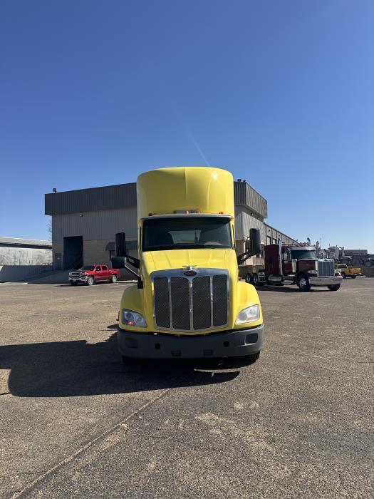 2021 Peterbilt 579-6