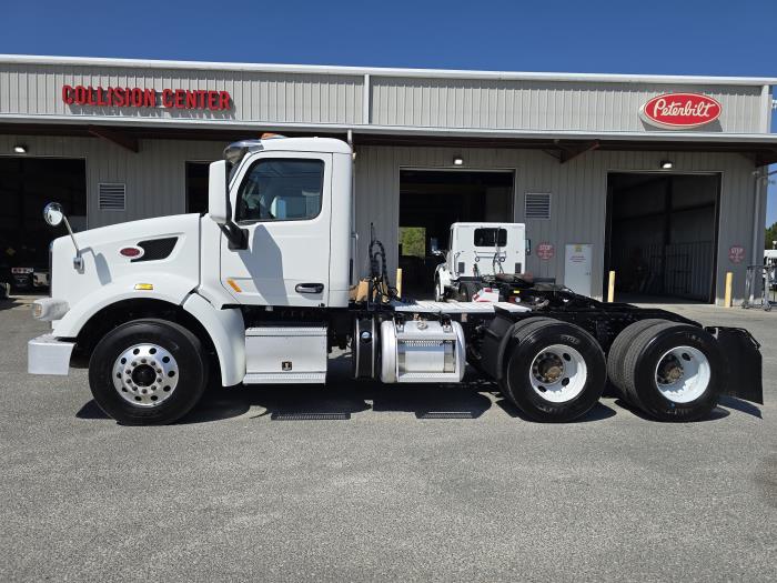 2020 Peterbilt 567-1