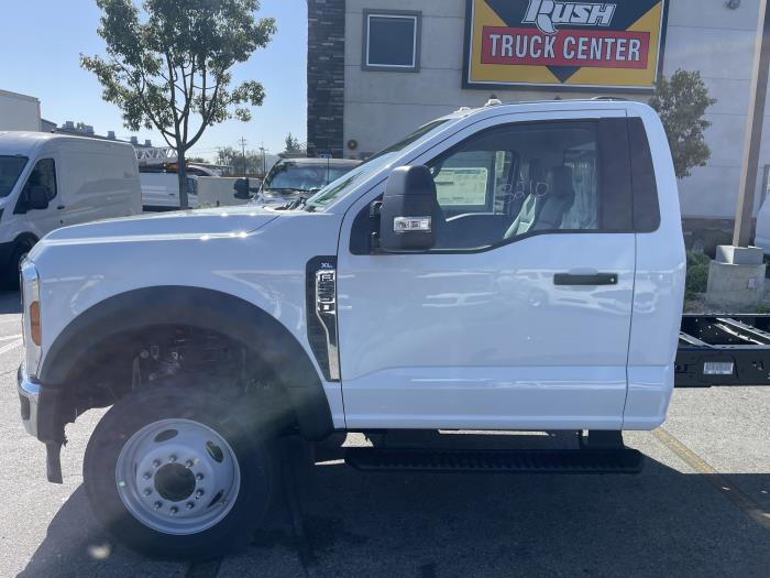 2026 Ford F-550-8