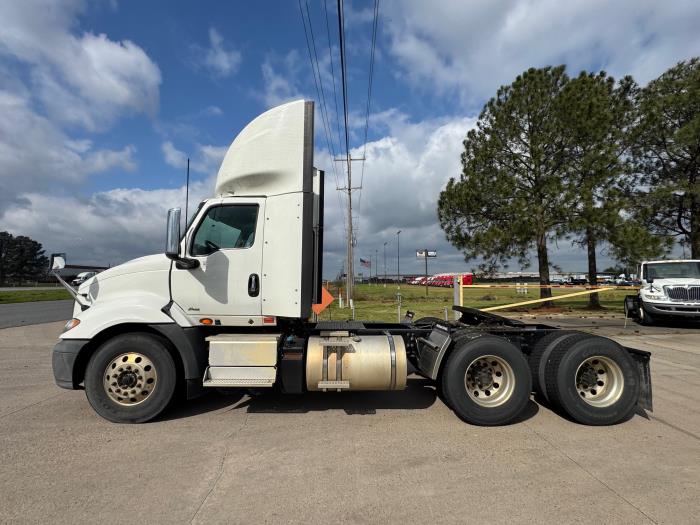 2019 International RH613-5