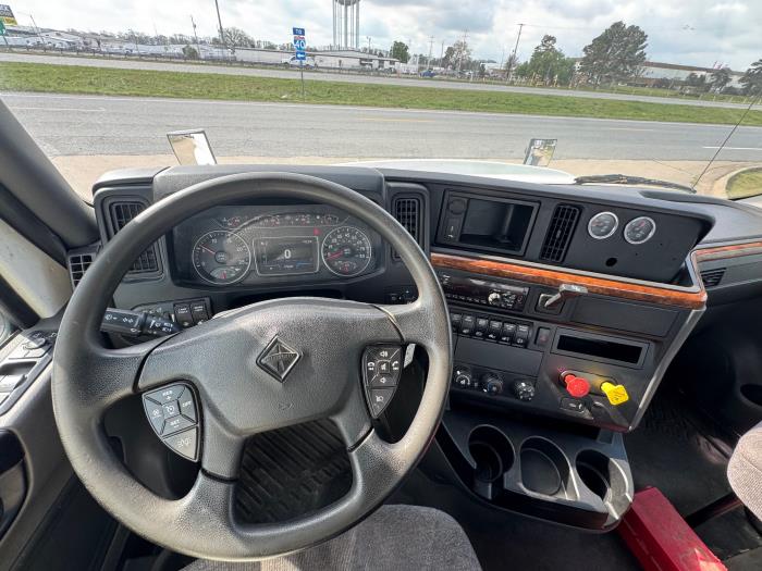 2019 International RH613-12