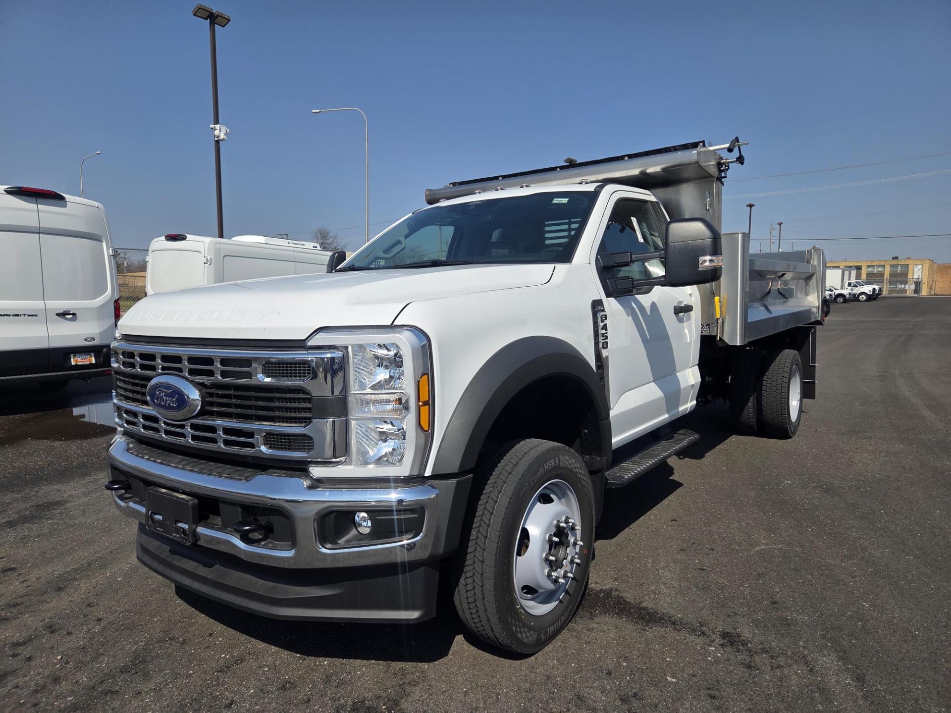 New 2026 Ford F-450 - photo 1