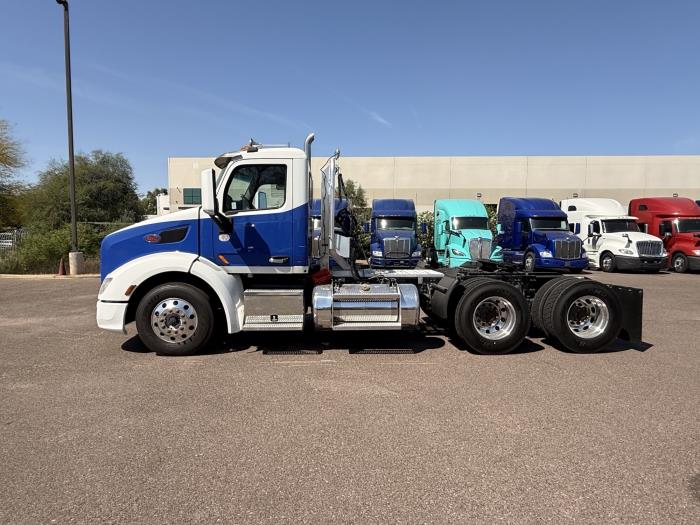 2020 Peterbilt 579-1
