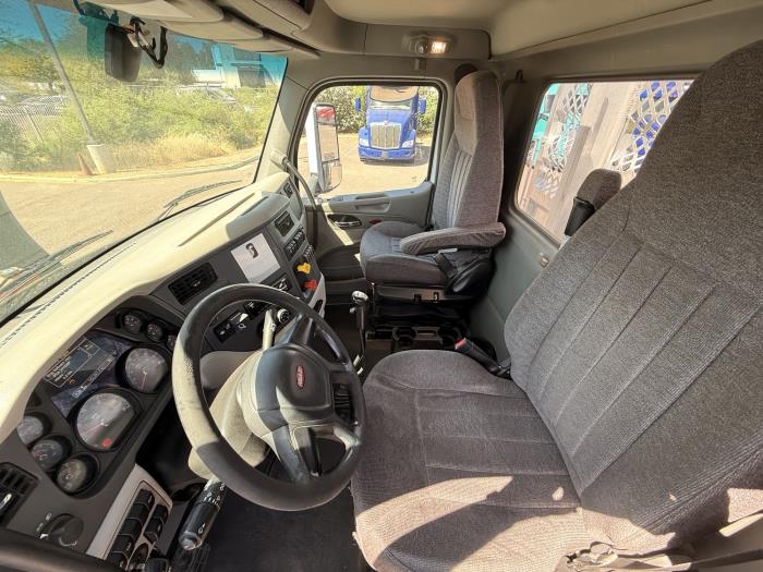 2020 Peterbilt 579-11