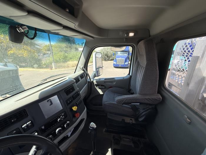 2020 Peterbilt 579-13