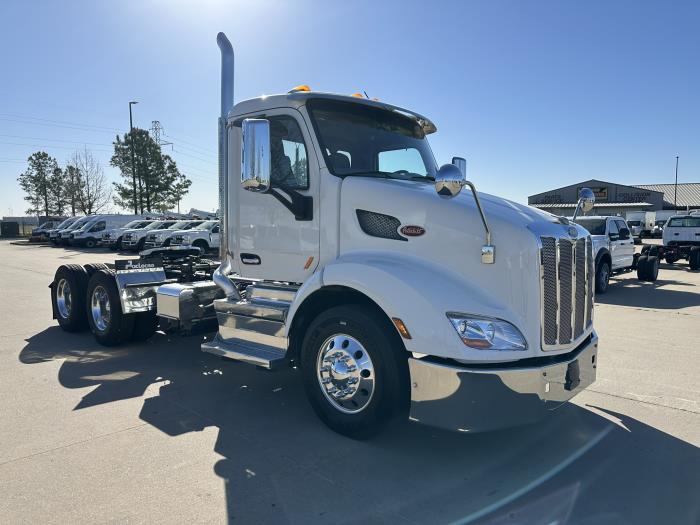 2021 Peterbilt 579-3