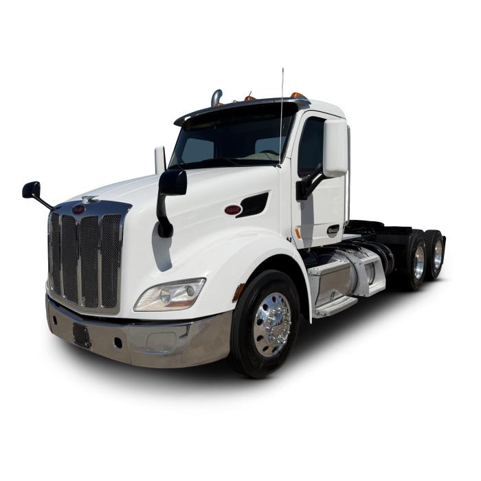 2020 Peterbilt 579 - image 2