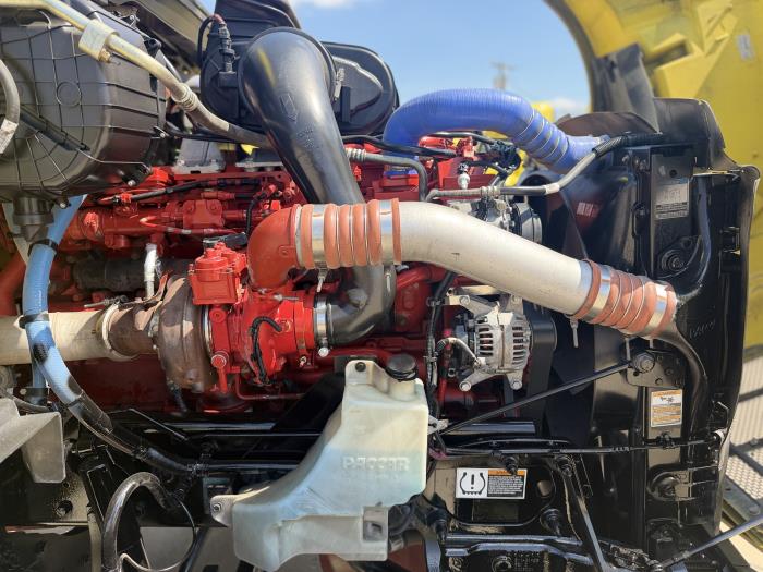 2022 Peterbilt 579-22