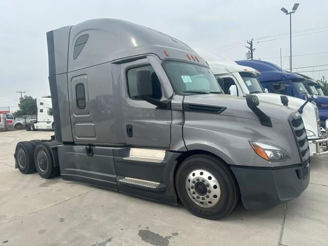2022 Freightliner Cascadia-0