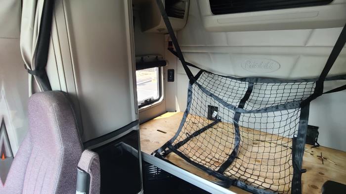 2022 Peterbilt 579-19