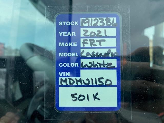 2021 Freightliner Cascadia-10