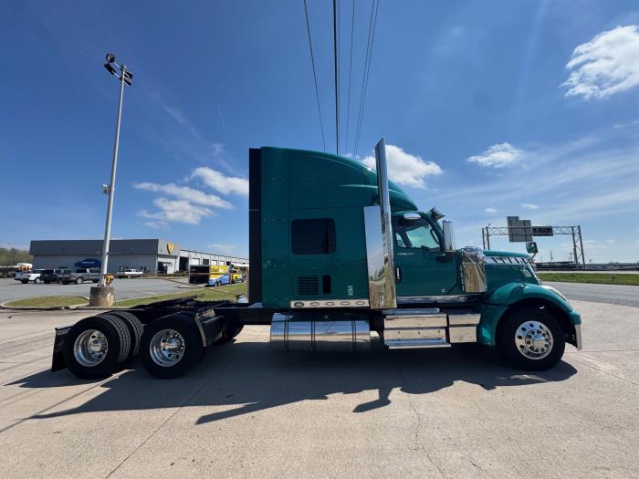 2023 International LoneStar-2