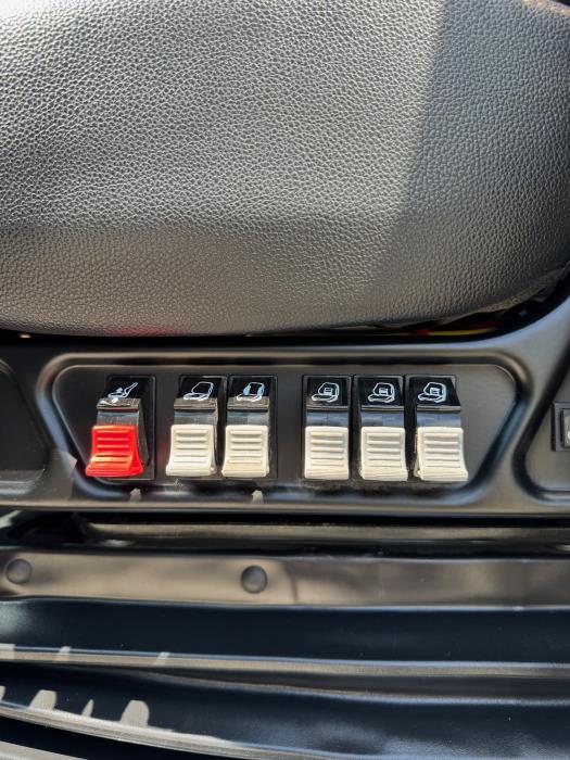 2023 International LoneStar-21