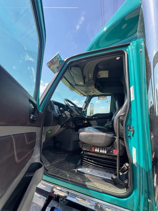 2023 International LoneStar-22