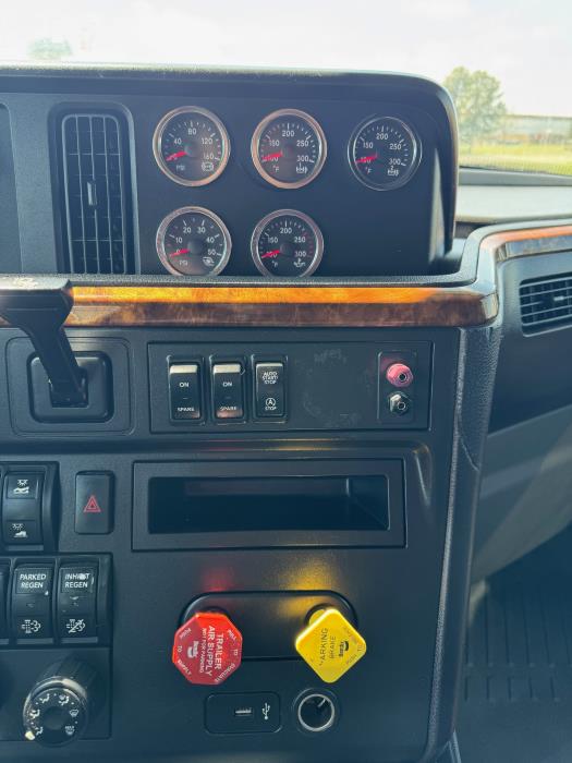 2023 International LoneStar-28