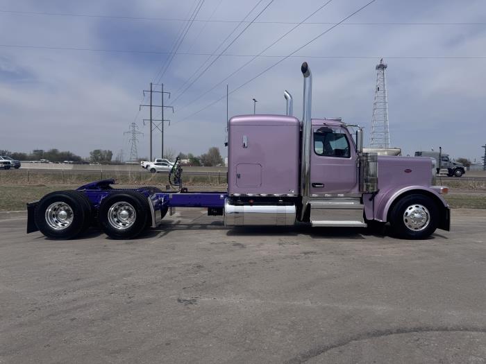 2027 Peterbilt 589-5