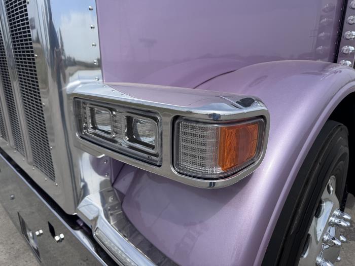 2027 Peterbilt 589-10